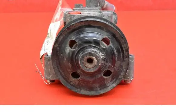 Jaguar XJ X350 Power steering pump 6R83-3A696-BD