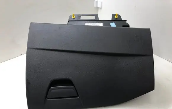 Ford Focus Glove box BM51A06044