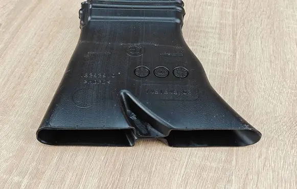 BMW X6 G06 Intercooler air guide/duct channel 7481848