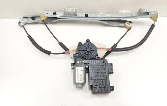 Citroen C4 I Picasso Front door window regulator motor 9682495880 400963D