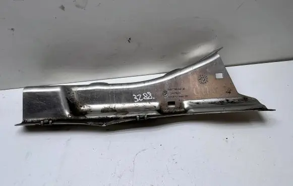 BMW 7 F01 F02 F03 F04 Heat shield in engine bay 7185203 24640010