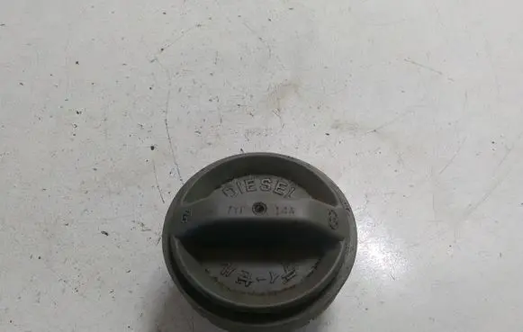 Toyota Corolla Verso E121 Fuel tank filler cap 