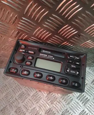 Ford Galaxy Radio/CD/DVD/GPS head unit YM2118K876JC 10R020387