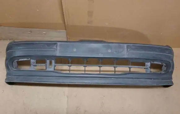 Renault Megane I Front bumper 7700843580