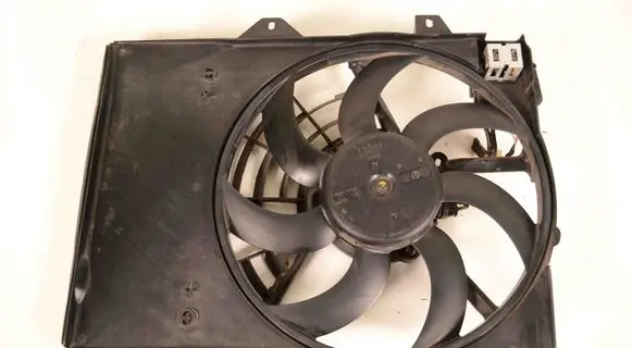 Peugeot 2008 II Radiator cooling fan shroud 9801666680 9827870080