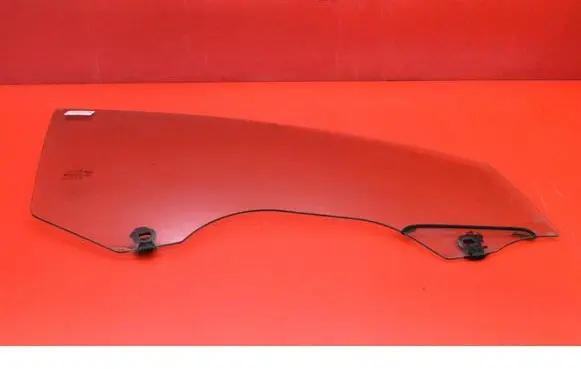 Renault Latitude (L70) Front door window glass four-door