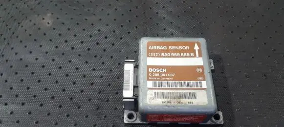 Audi A4 S4 B5 8D Airbag control unit/module 0285001037 8A0959655B