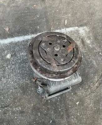 Nissan Almera Tino Air conditioning (A/C) compressor (pump) EA052