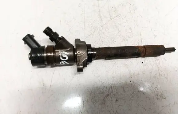 Fuel injector