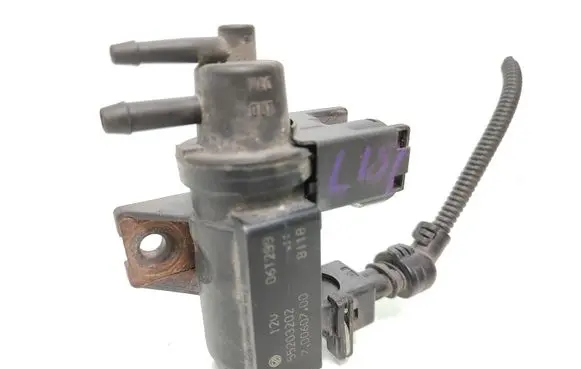 Volkswagen Golf I Turbo solenoid valve 55203202 70060700