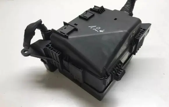 Mitsubishi Outlander Fuse box set 307040343