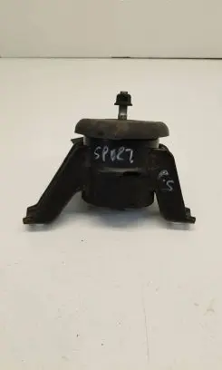 Engine mount bracket