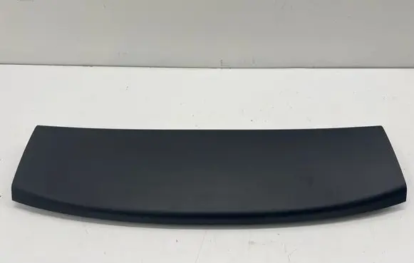 Tailgate trim