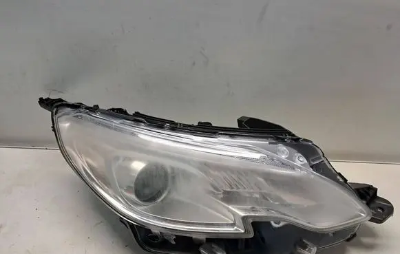 Peugeot 2008 I Headlight/headlamp 9677810080