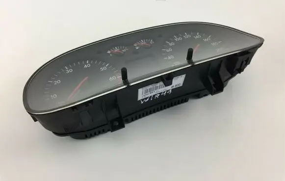 Volkswagen Golf IV Speedometer (instrument cluster) 1J0920801B W1849