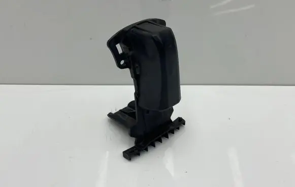 BMW 4 F32 F33 Front bumper mounting bracket 7301713