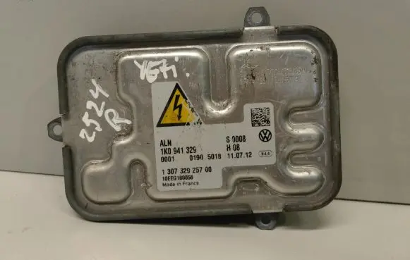 Skoda Yeti (5L) Headlight ballast module Xenon 1K0941329 130732925700