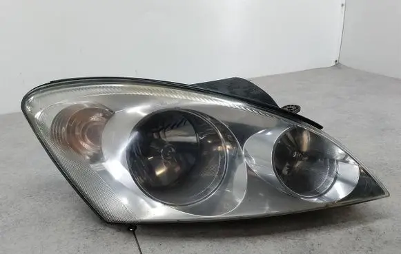 KIA Ceed Headlight/headlamp 