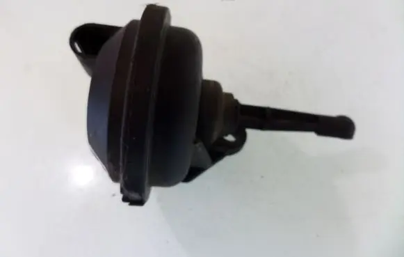 Vacuum valve