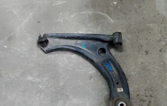 Suzuki Esteem Baleno Front control arm