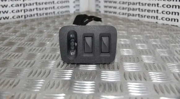 Opel Movano B Headlight level height control switch 8200379685
