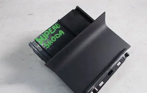 Skoda Superb B6 (3T) Car ashtray 