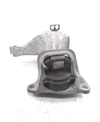 Renault Megane III Engine mount bracket