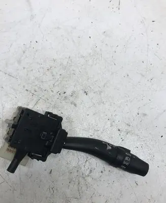 KIA Carens II Indicator stalk 2020057632