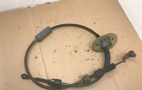 KIA Magentis Gear shift cable linkage 