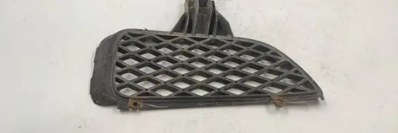 Mazda MPV II LW Front fog light trim/grill 