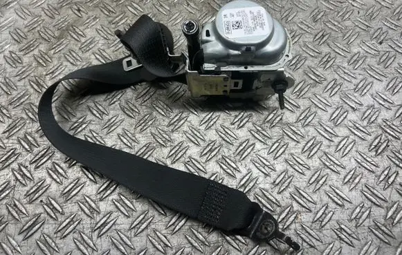Ford Explorer VI Front seatbelt 34100206