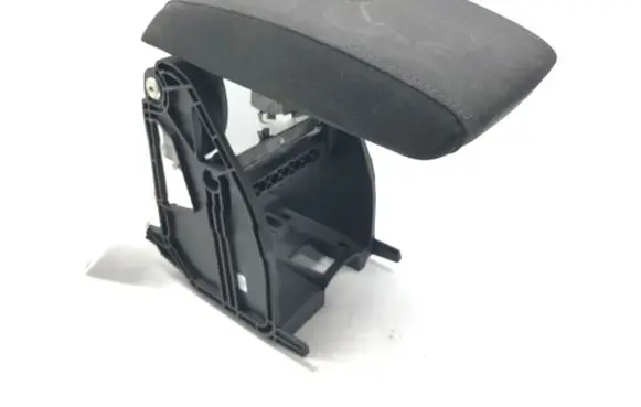 Skoda Octavia Mk3 (5E) Armrest 