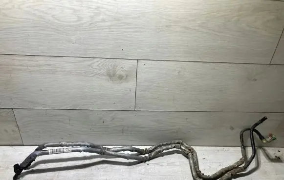 Mini One - Cooper F56 F55 Fuel line pipe 7470990
