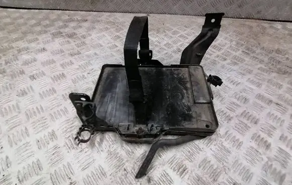 Fiat 500X Battery tray 