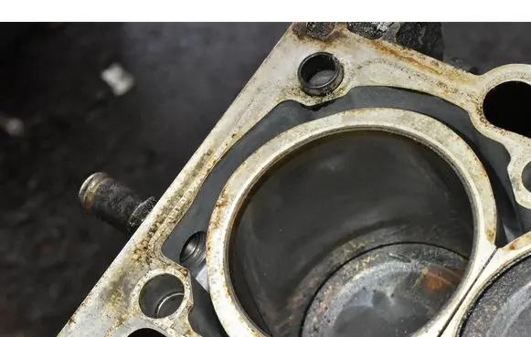 Volvo S80 Engine block B5254T
