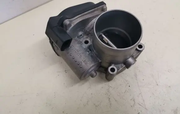 Skoda Octavia Mk2 (1Z) Throttle valve 03C133062S