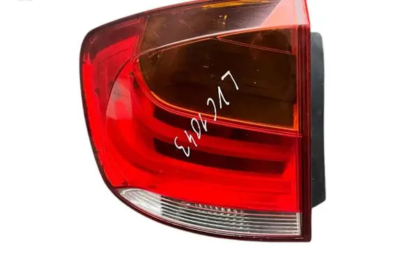BMW X1 E84 Rear/tail lights 03425600