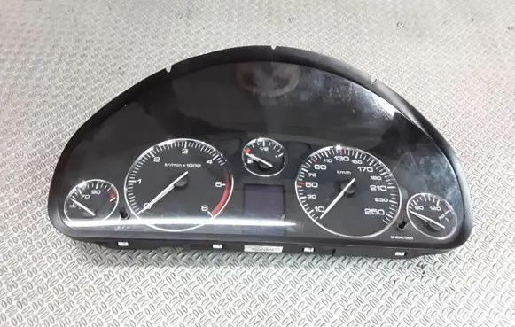 Peugeot 407 Speedometer (instrument cluster) 9658138280