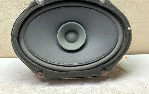 Mazda CX-7 Front door speaker GJ6A66960 06823C1 3M8118808CA