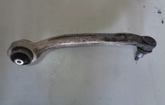 Audi A6 S6 C6 4F Front lower control arm/wishbone 69562