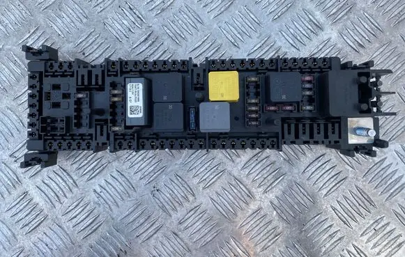 Mercedes-Benz CLA C117 X117 W117 Fuse module A2469067200