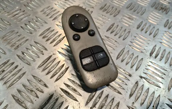 Seat Alhambra (Mk1) Electric window control switch