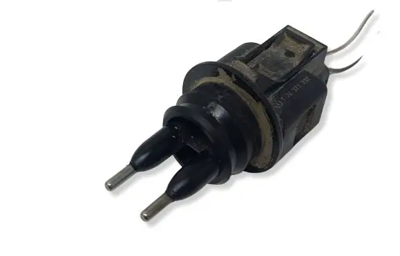 Volkswagen PASSAT B6 Windshield washer fluid level sensor 1J0973202