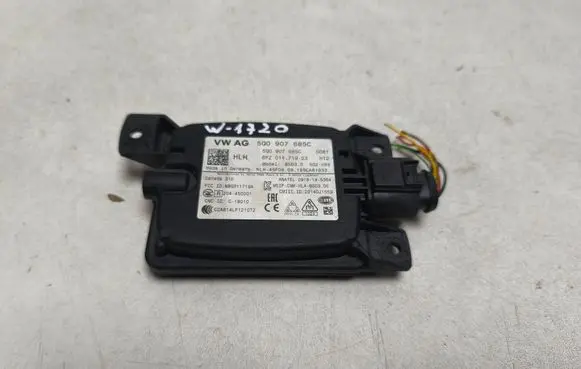 Volkswagen Golf VII Blind spot module 5Q0907685C
