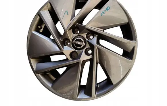 Nissan Qashqai R17 alloy rim 