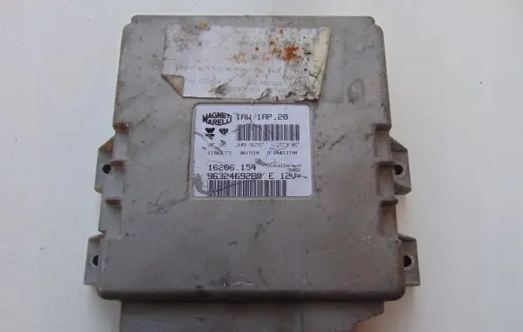 Peugeot 406 Engine control unit/module 9632469280