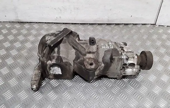 Volvo XC90 Rear differential 08689633
