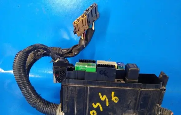Nissan Sentra B17 Fuse 24382EW70B
