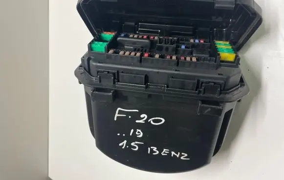 BMW 1 F20 F21 Fuse box set