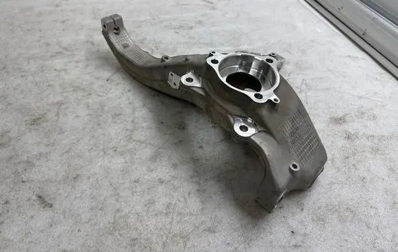 Tesla Model Y Front wheel hub 218831600B SDKM25093FA0057